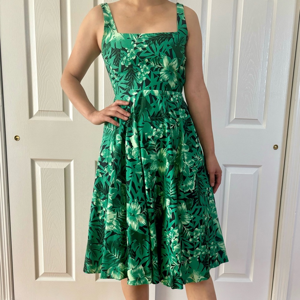 ZARA floral midi dress in green. Size small.